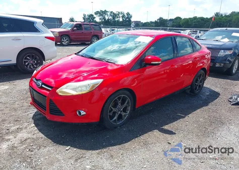2013 Ford Focus Se z USA, uszkodzony, nr VIN 1FADP3F21DL337195